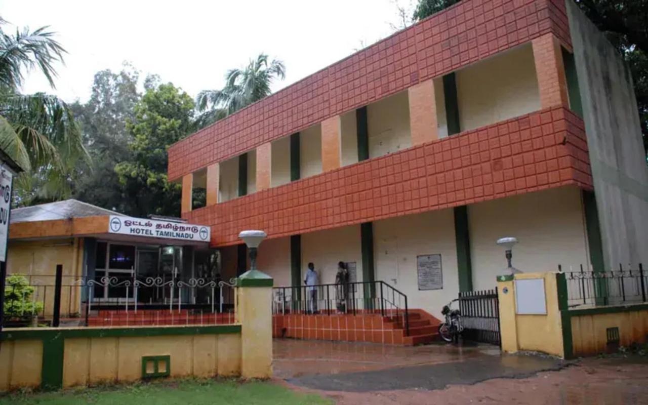 Hotel Tamilnadu, Courtallam I Kuttalam  Bagian luar foto